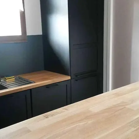 Maison Au Calme Avec Dependance Ferienhaus *